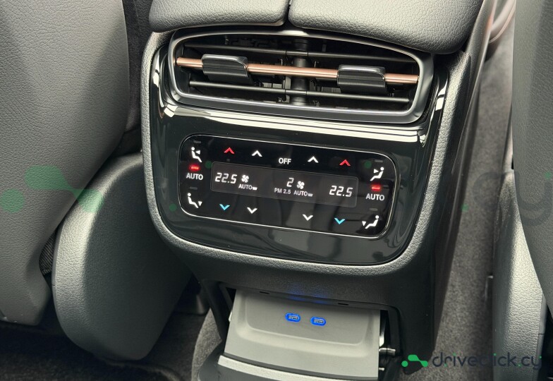Mercedes EQE SUV Черный