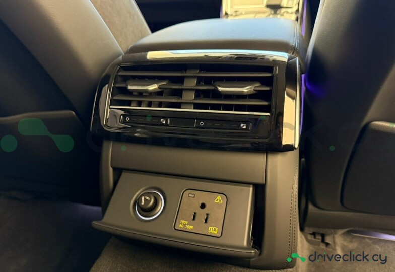 Audi A8 Белый