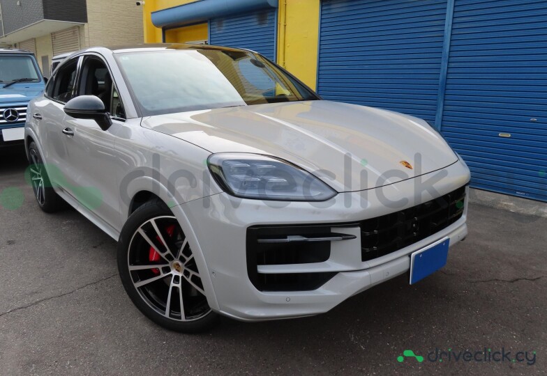 Porsche Cayenne Coupe Белый