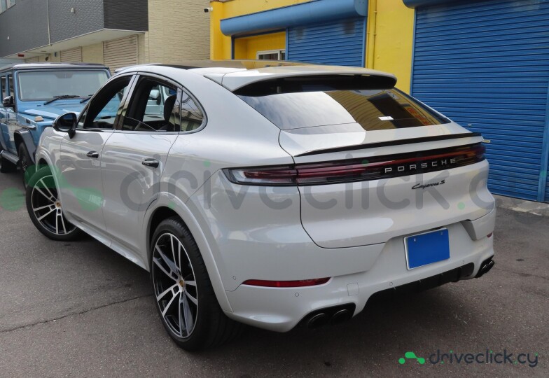 Porsche Cayenne Coupe Белый