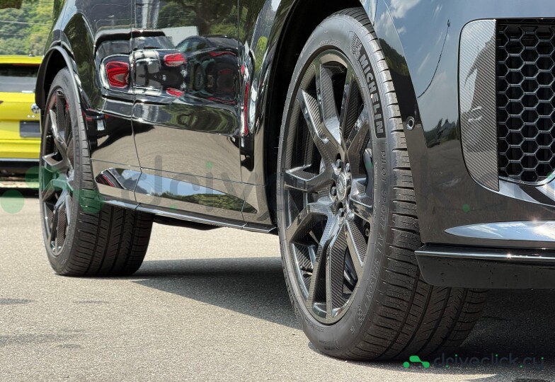 Land Rover Range Rover Sport Черный