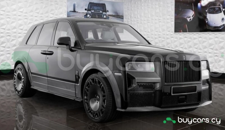 Rolls-Royce Cullinan Черный