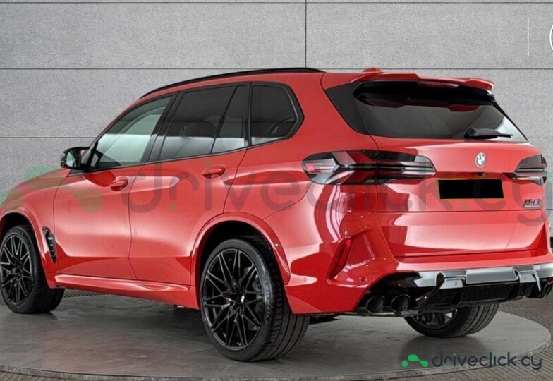 BMW X5 Красный