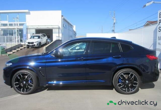 BMW X4 Blue