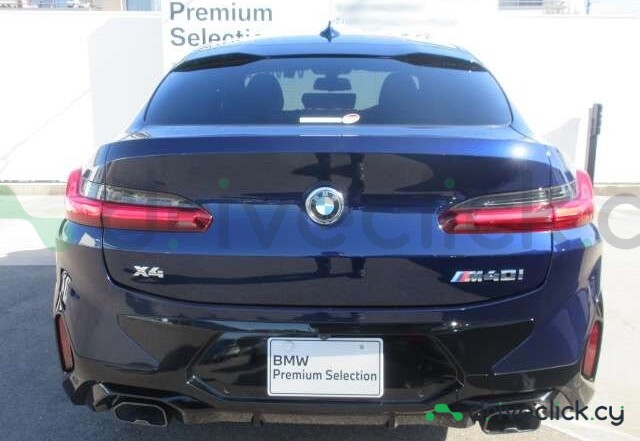 BMW X4 Blue
