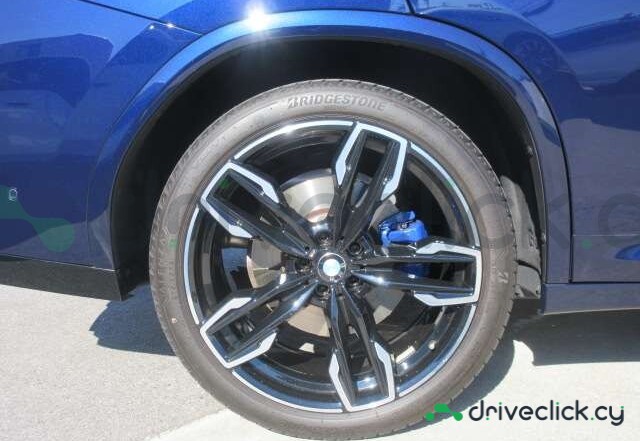 BMW X4 Blue