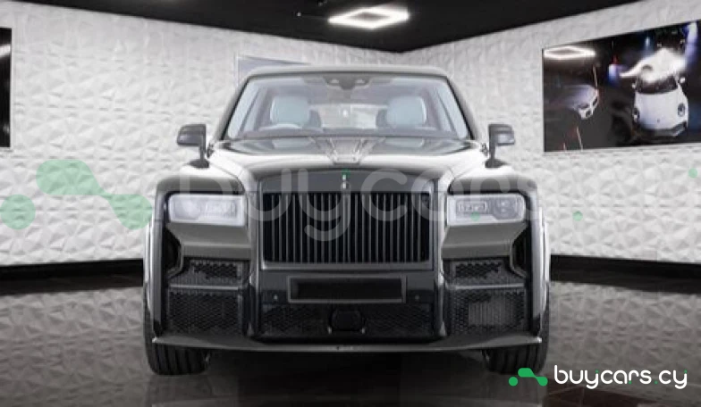Rolls-Royce Cullinan Черный