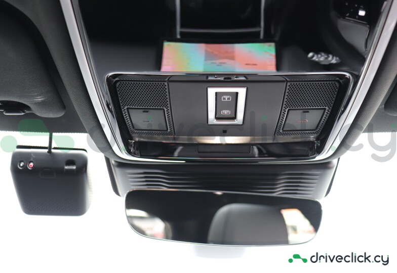 Land Rover Range Rover Velar White