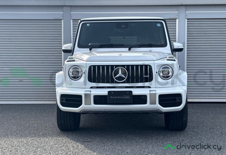 Mercedes G-class White
