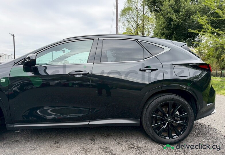Lexus NX Black