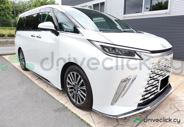 Lexus LM White