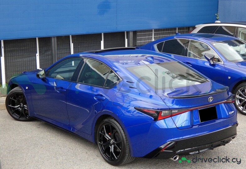 Lexus IS Blue