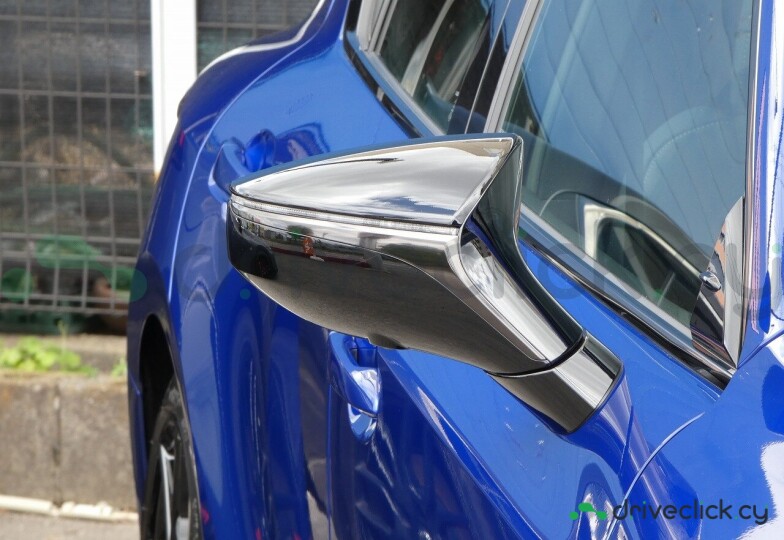 Lexus IS Blue