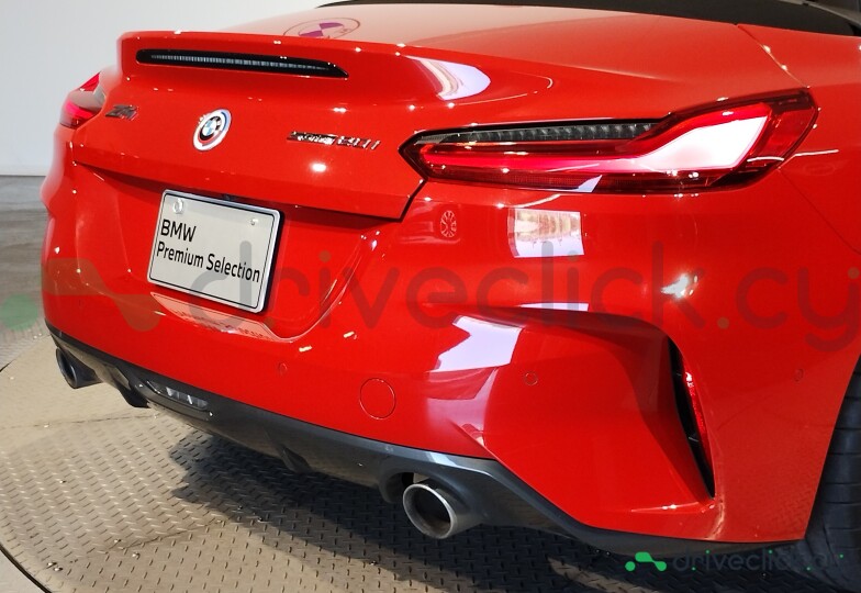 BMW Z4 Red