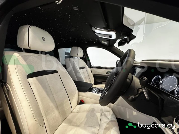 Rolls-Royce Cullinan Grey