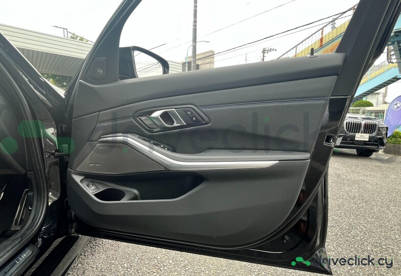 BMW 3 series Black