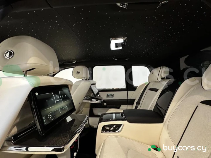 Rolls-Royce Cullinan Grey