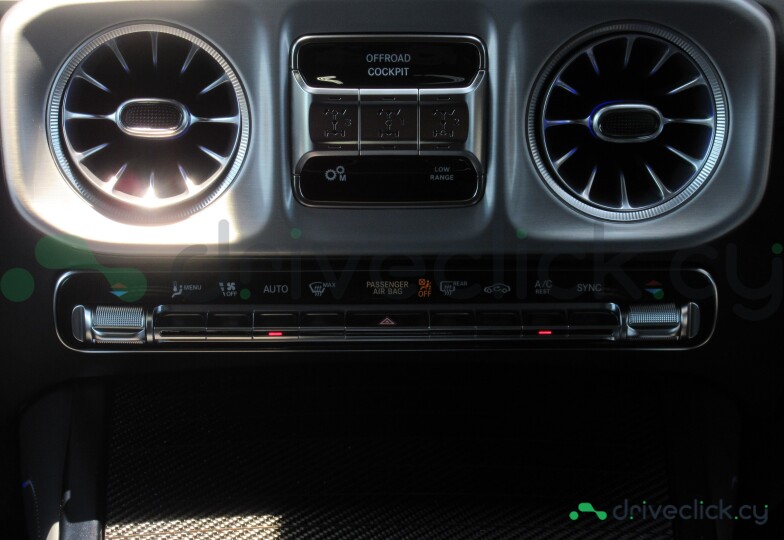 Mercedes G-class Black