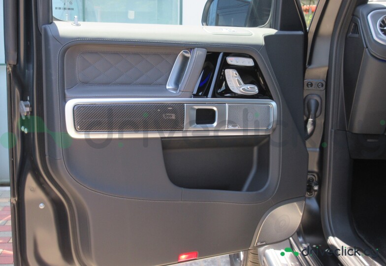Mercedes G-class Black