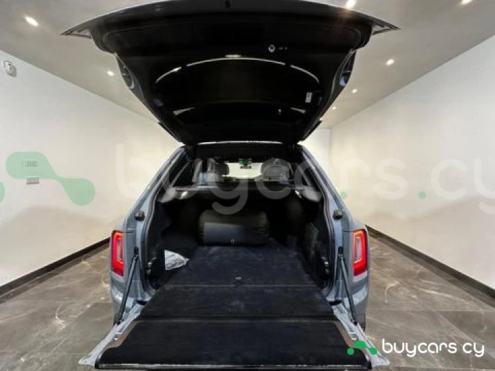 Rolls-Royce Cullinan Grey