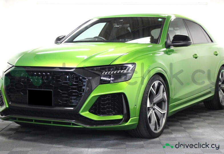 Audi RS Q8 Green