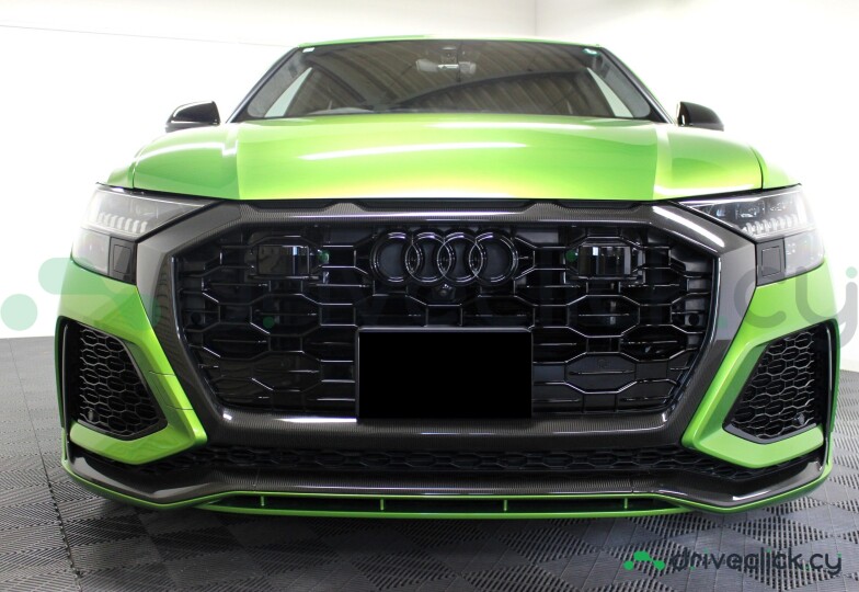 Audi RS Q8 Green