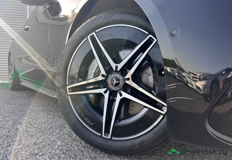 Mercedes C-class Black