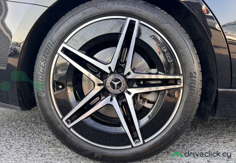 Mercedes C-class Black
