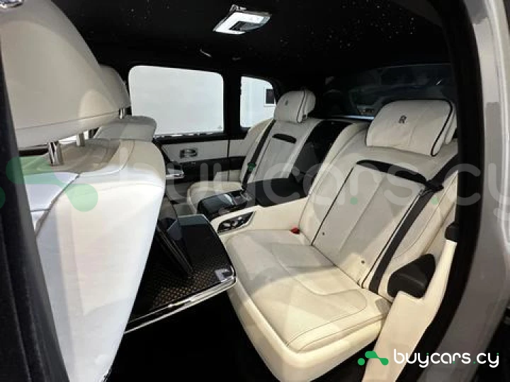 Rolls-Royce Cullinan Grey