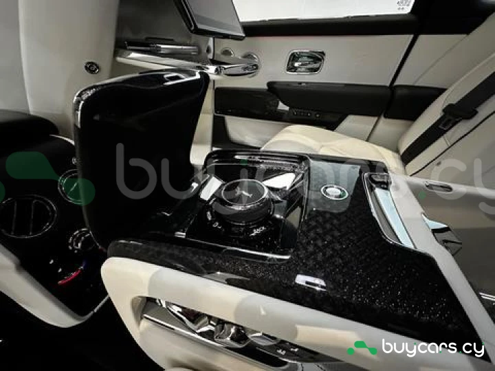 Rolls-Royce Cullinan Grey