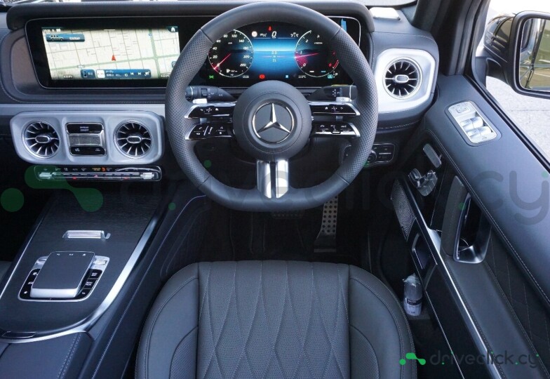 Mercedes G-class Green