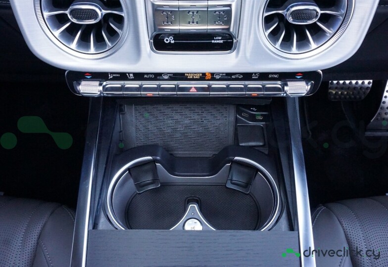 Mercedes G-class Green