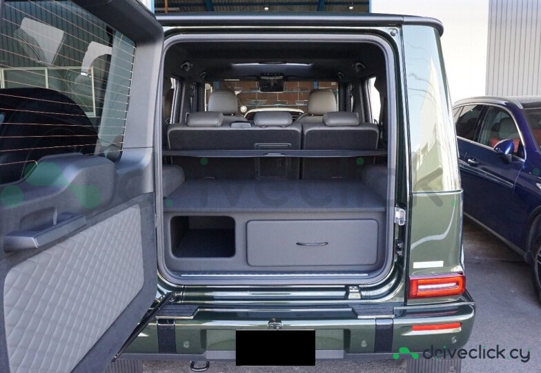Mercedes G-class Green