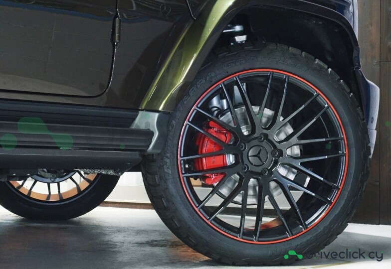 Mercedes G-class Green