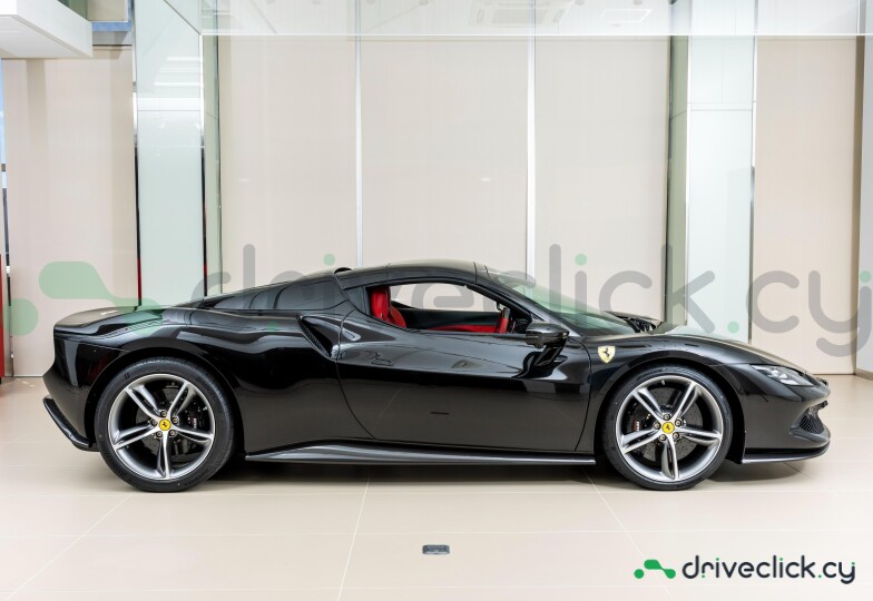 Ferrari 296 Black