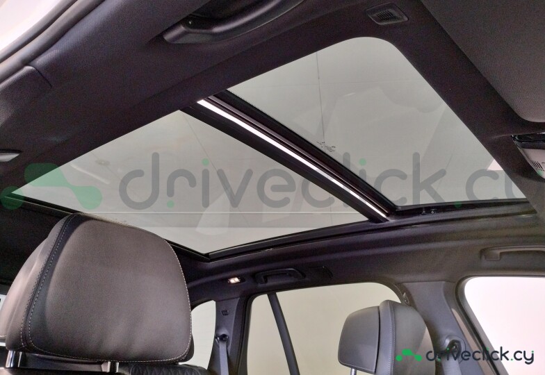 BMW X5 White