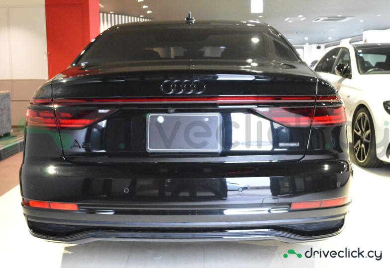 Audi A8 Black