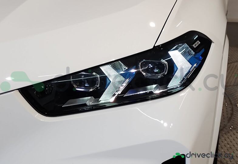 BMW X5 White