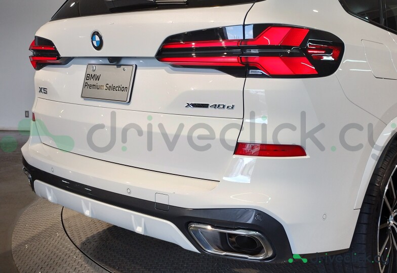 BMW X5 White
