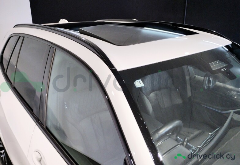 BMW X5 White