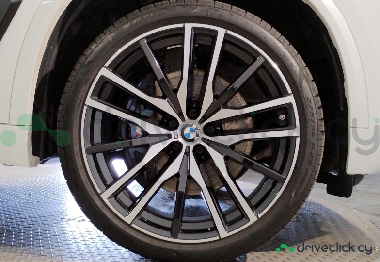 BMW X5 White