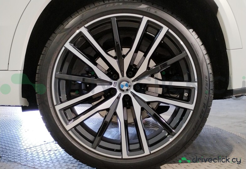 BMW X5 White