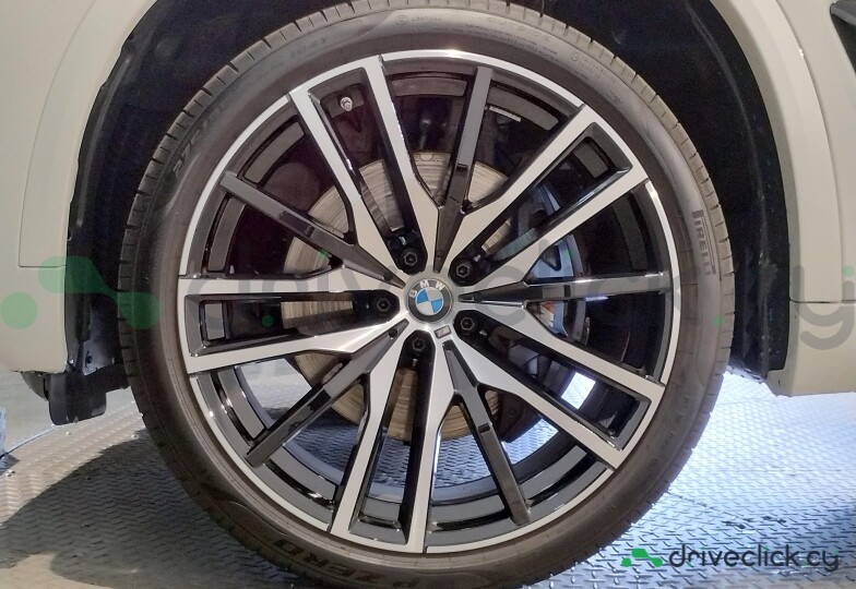 BMW X5 White