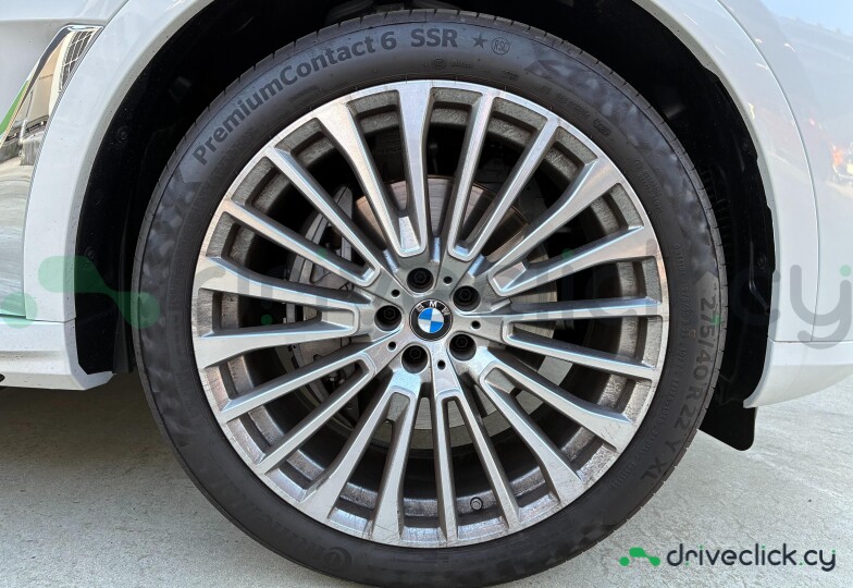 BMW X7 White