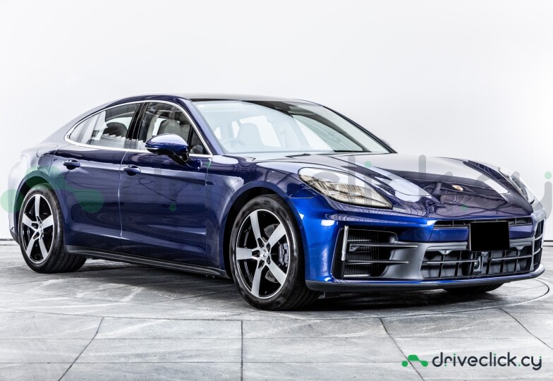 Porsche Panamera Blue