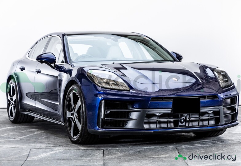 Porsche Panamera Blue