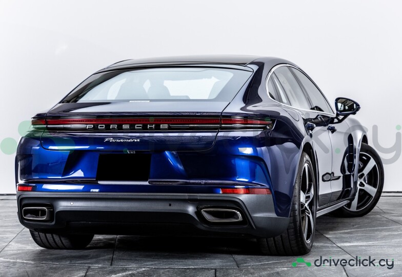 Porsche Panamera Blue