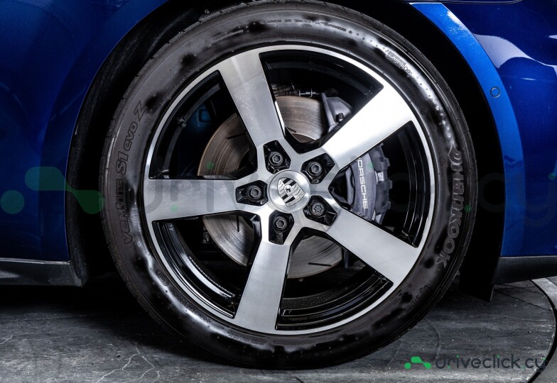 Porsche Panamera Blue