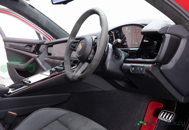 Porsche Panamera Red
