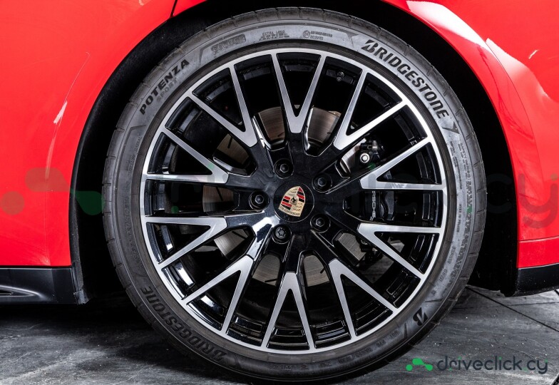 Porsche Panamera Red